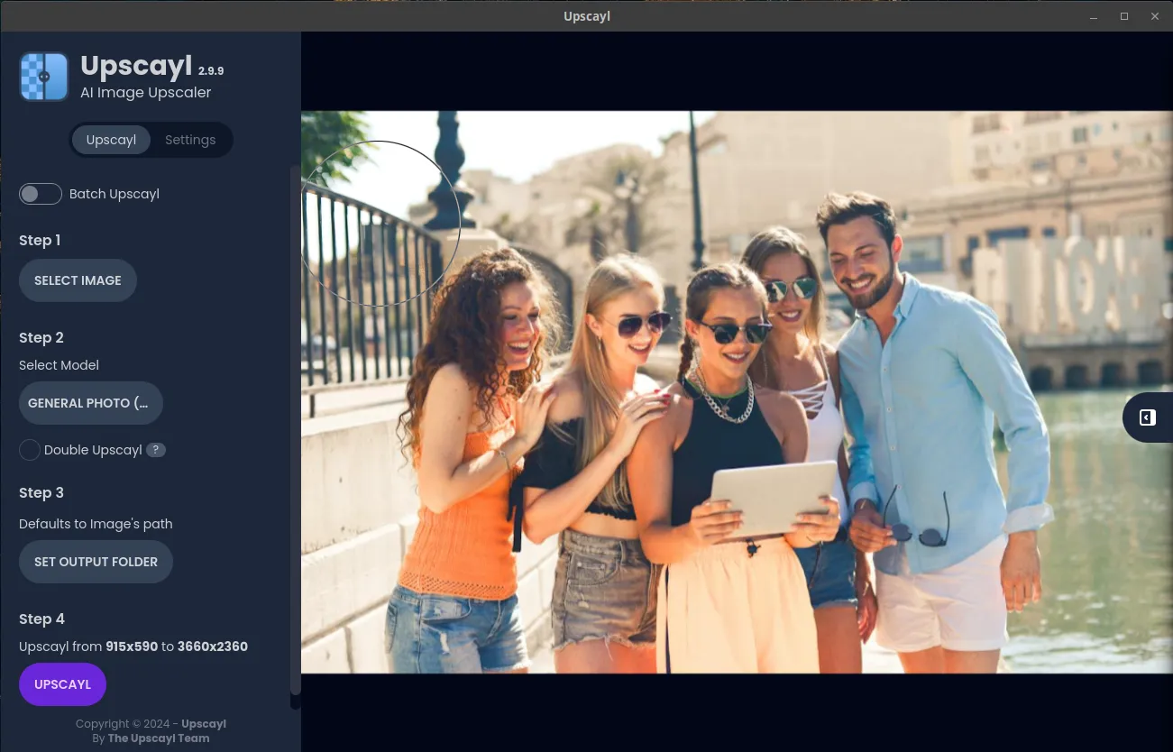 Интерфейс программы для улучшения качества фотографий Upscayl