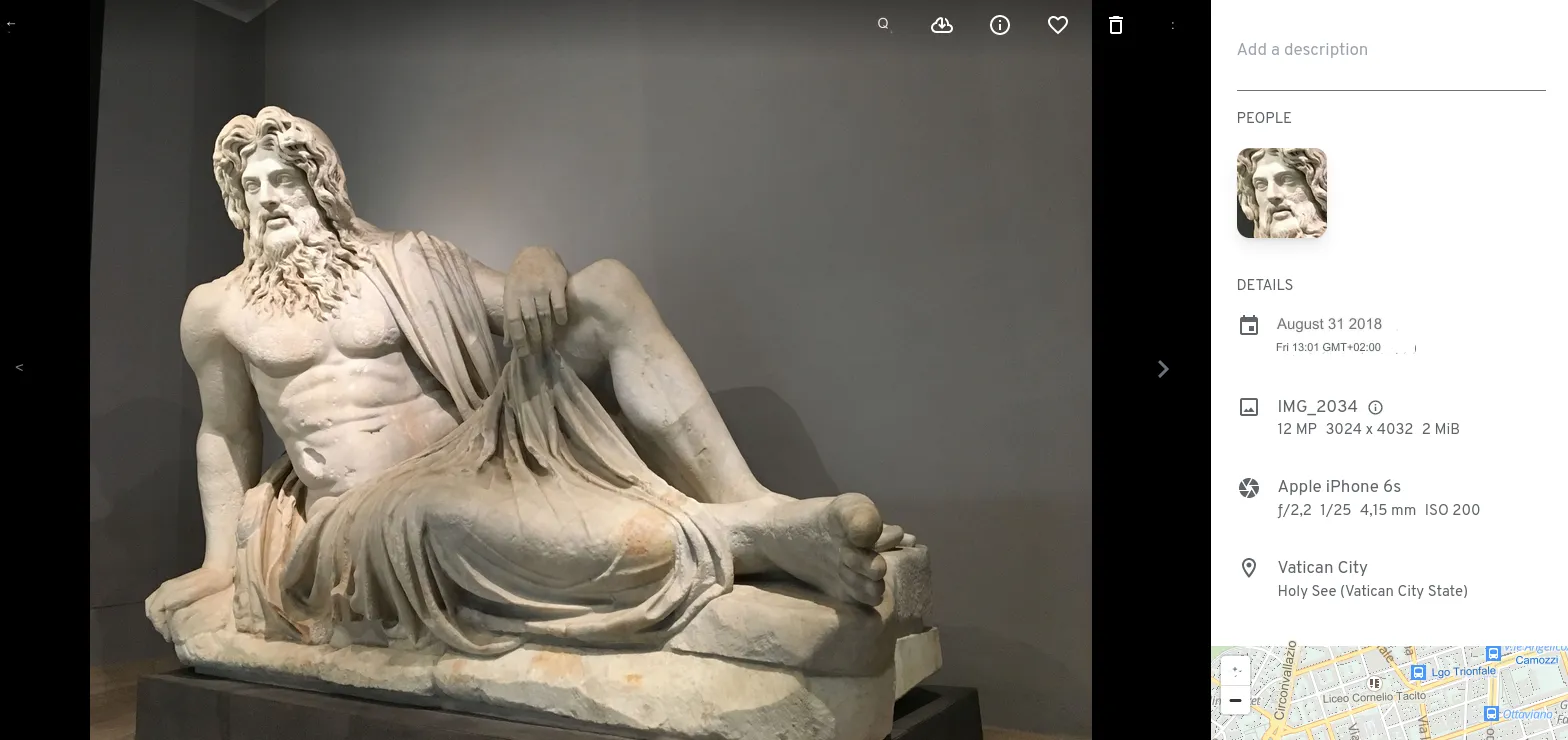 Metadaten-Anzeige in IMMICH